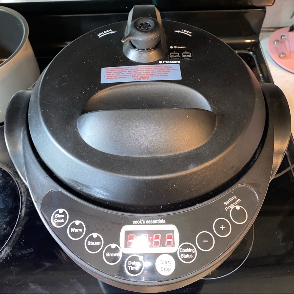 ✨ Sleek Black 4QT Cook’s Essentials Electric Pressure Cooker 👩‍🍳⏲️